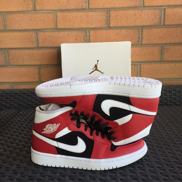 Jordan 1 Mid Gym Red Black (Womens) Size 8W DS - Picture 1 of 4